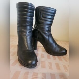 Aquatalia Leather Ankle Booties